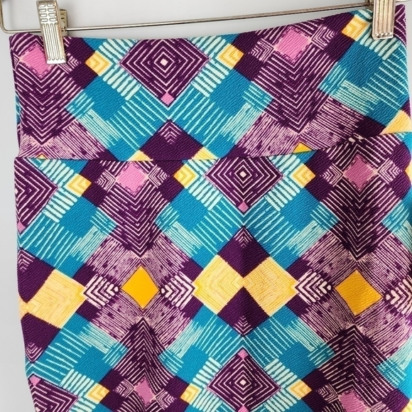 Lularoe Cassie Pencil Skirt Aztec Print Stretch Size Extra Small - Picture 2 of 5